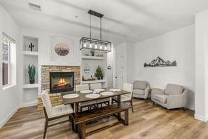 Dining - Cozy Flagstaff Retreat with Hot Tub, Fire Pit, & Putting Green! (Flagstaff)