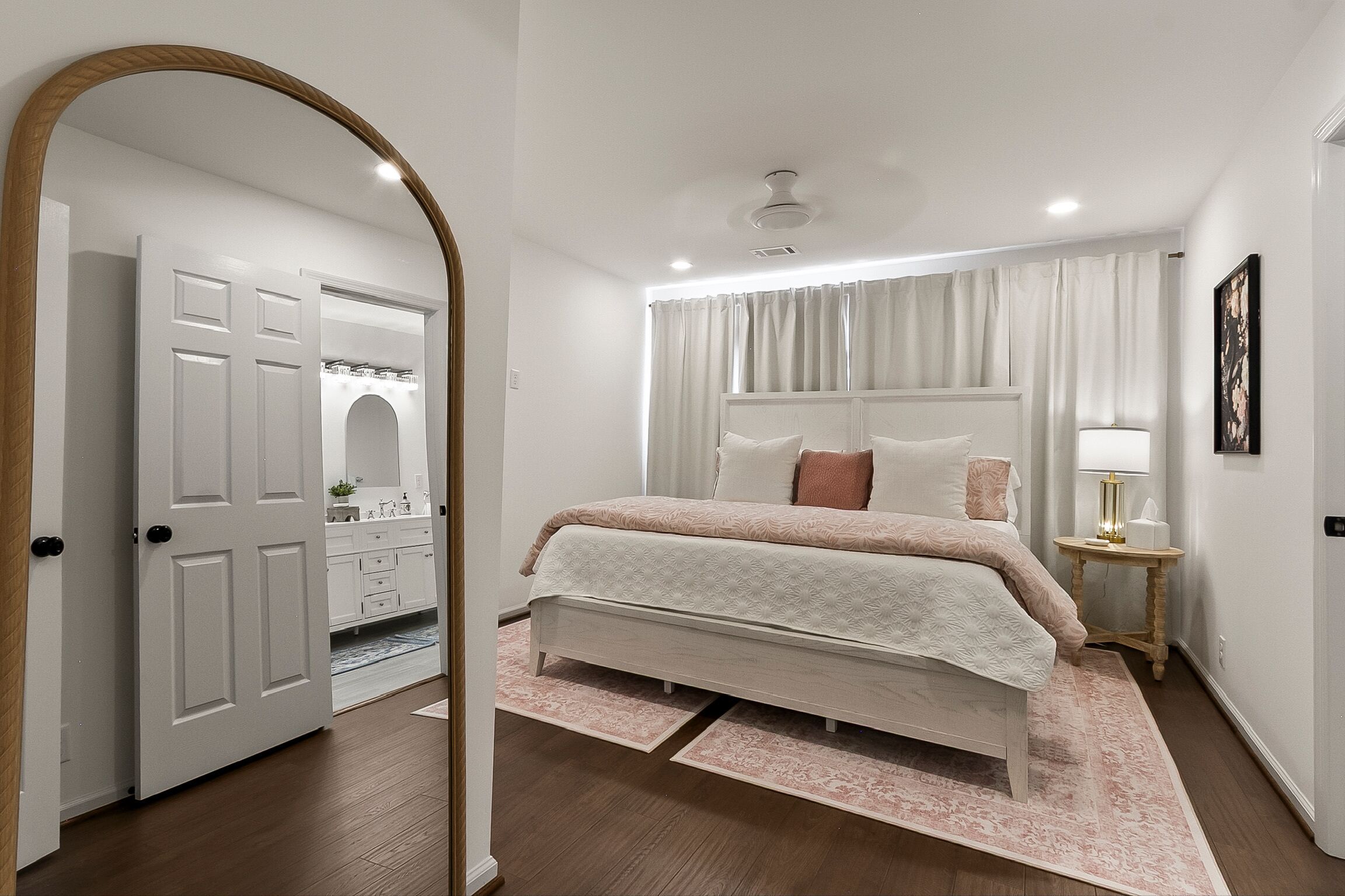 4 bedrooms, free WiFi, bed sheets