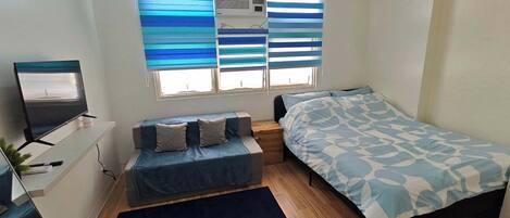1 bedroom, WiFi (free), bed sheets