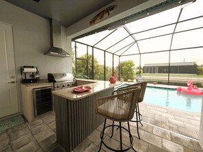 Outdoor pool - Canal Escape, Pool, Kayak & Outdoor Kitchen (Cape Coral)