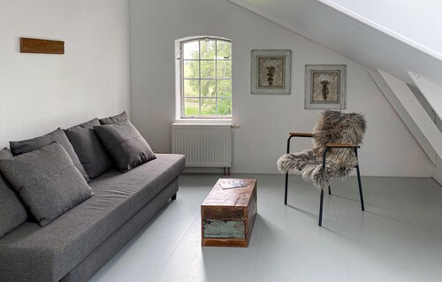 Cozy apartment in Orø with WiFi