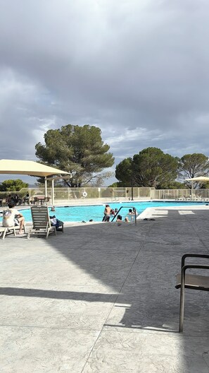 Pool - Gorgeous 4-bedroom house that melts your stress away. (Helendale)