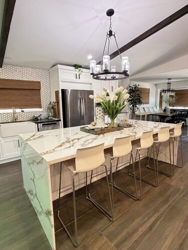 Gorgeous 4-bedroom house that melts your stress away.
