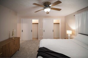 4 Schlafzimmer, Bügeleisen/Bügelbrett, kostenloses WLAN, Bettwäsche