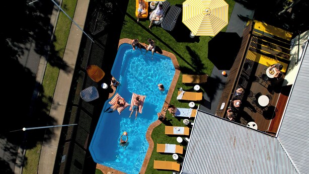 Pool - Herveys (Pialba)