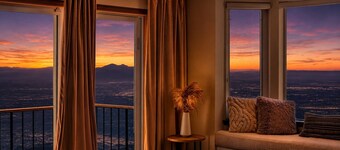 Spacious 4-bedroom house minutes from Lake Arrowhead for a relaxing stay