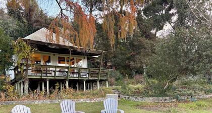 Lakefront Cabin: Hot Tub & Pool near Santiago
