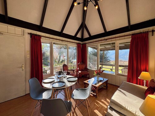 Lakefront Cabin: Hot Tub & Pool near Santiago