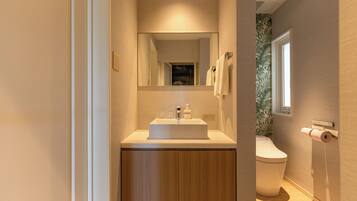 Villa, Private Pool | Bathroom | Free toiletries, hair dryer, bidet, towels