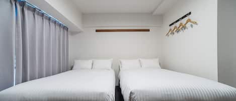 Standard Twin Room | Down comforters, desk, WiFi (free), bed sheets