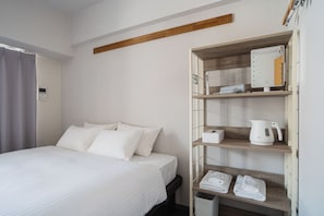 Standard Double Room | Down duvets, desk, free WiFi, bed sheets - Majestic Life Hakataekimae (Hakata Ward, Fukuoka City)