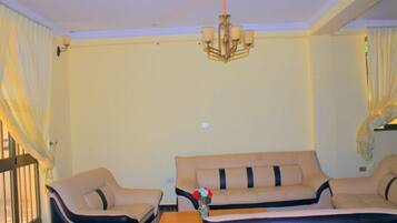 Room | Living area