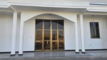 Room | Exterior detail