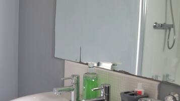 Hair dryer, towels