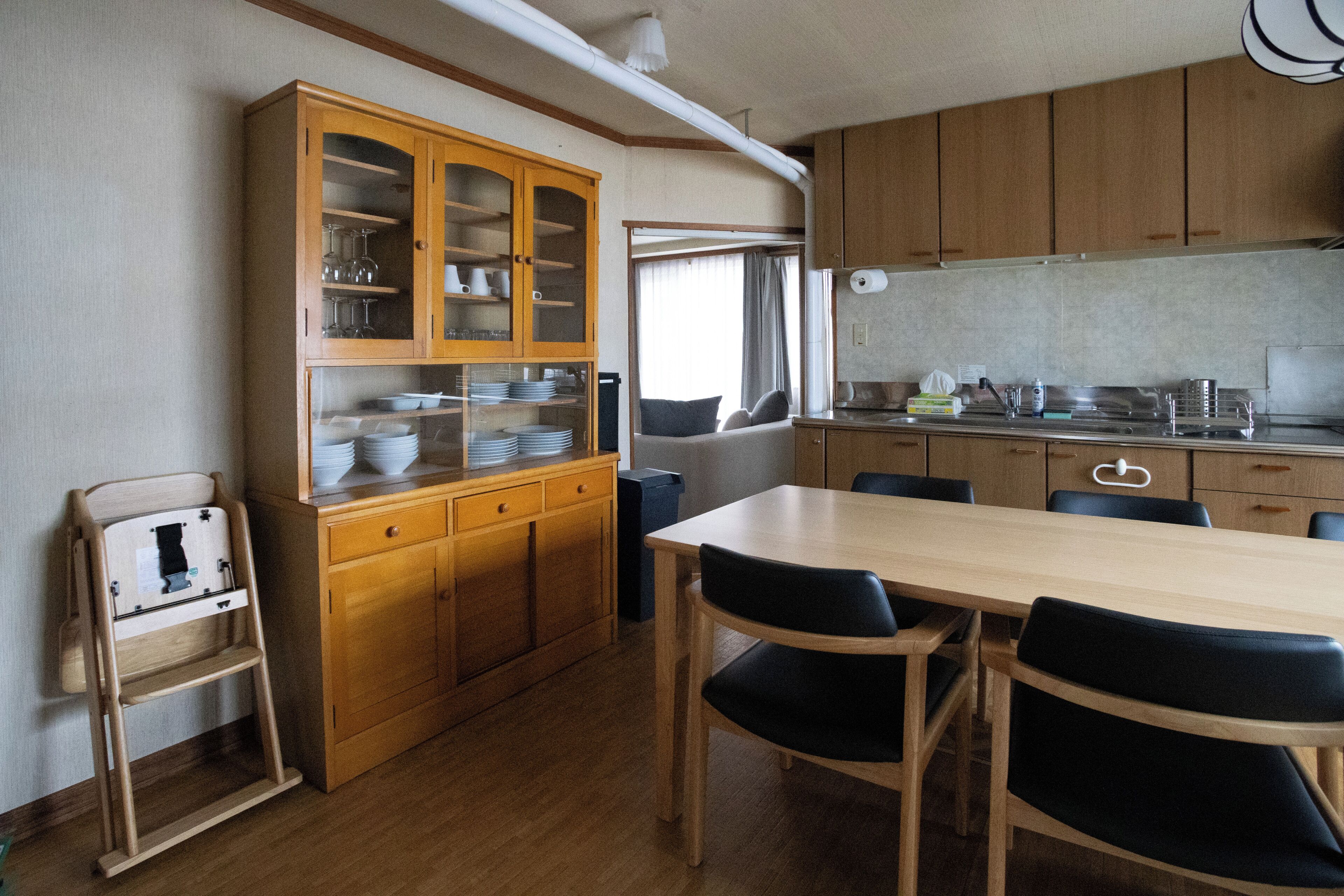 Basic House, 3 Bedrooms, City View | Dining