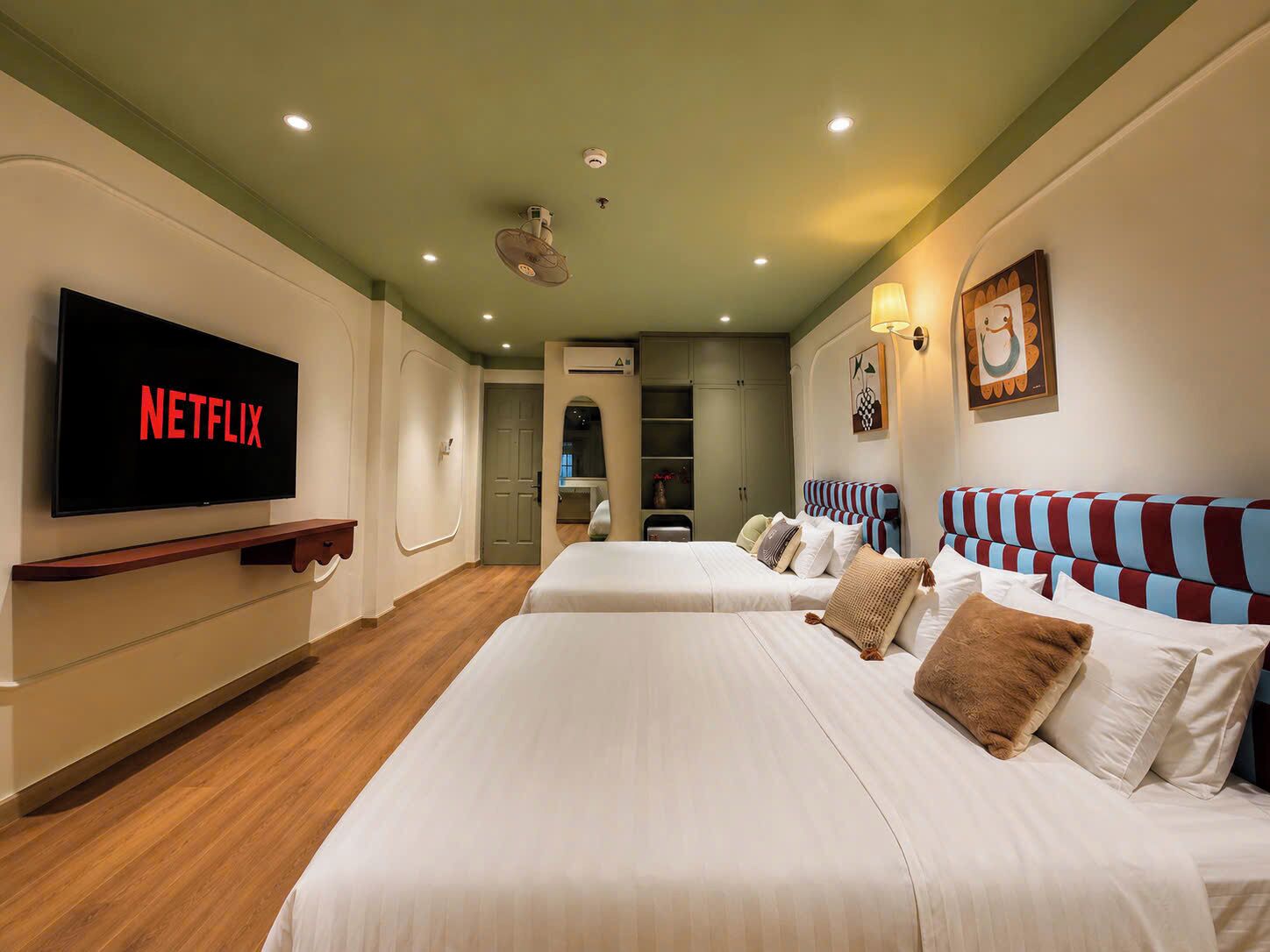 Family Double or Twin Room, City View | In-room business centre