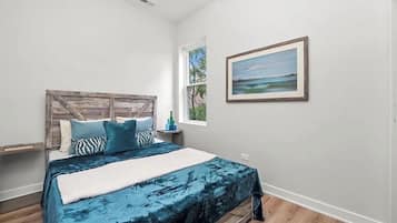 3 bedrooms, WiFi (free), bed sheets
