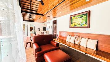 Casita (10 Pax | Check-in 12:00NN Ā· Check-out 10:00AM) | Living area