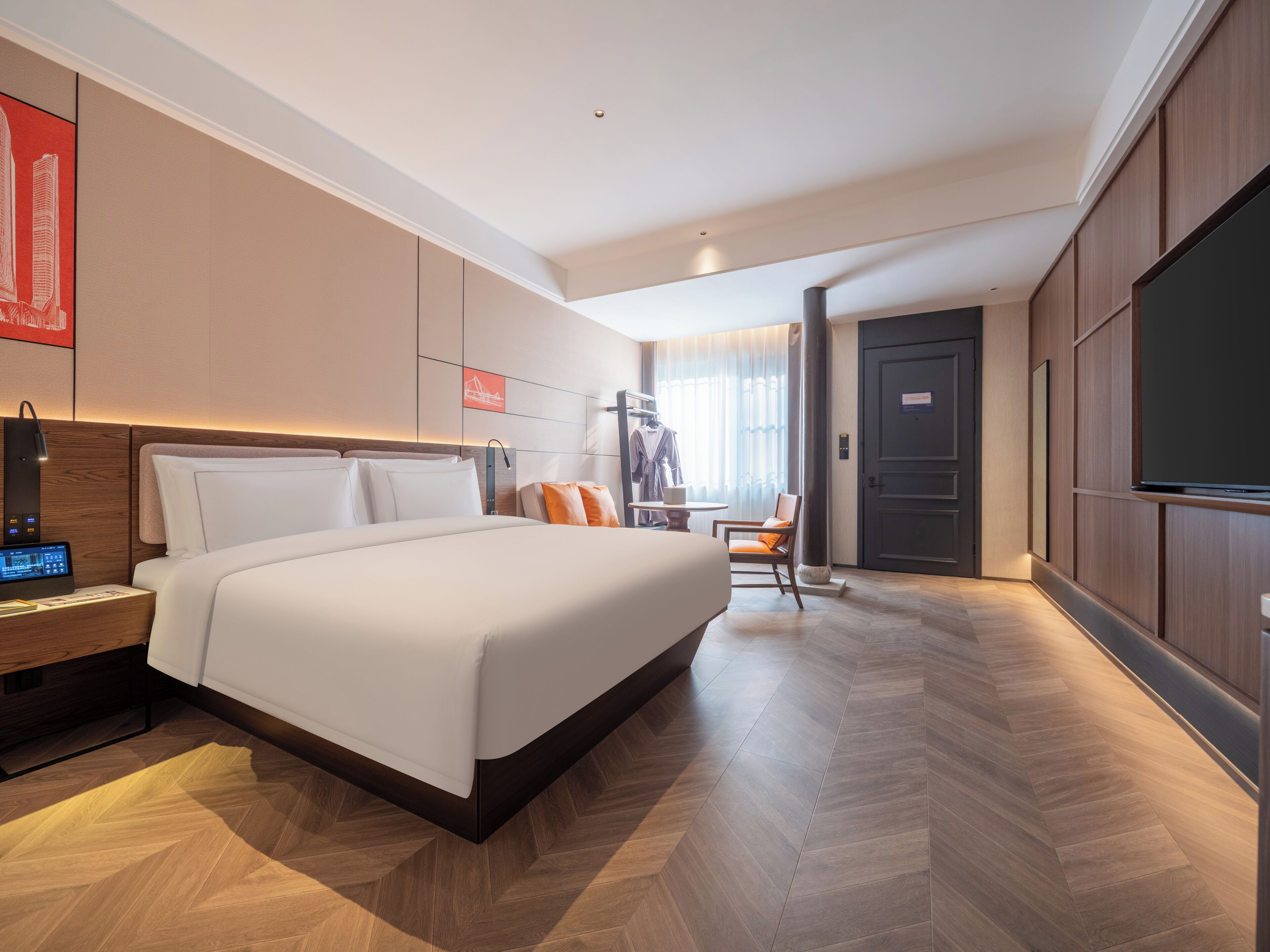In-room safe, blackout drapes, free WiFi