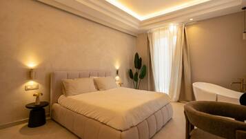 2 bedrooms, iron/ironing board, internet, bed sheets