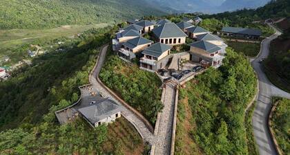 COULD PARADISE RESORT