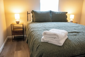 3 habitaciones, escritorio, tabla de planchar con plancha y wifi 