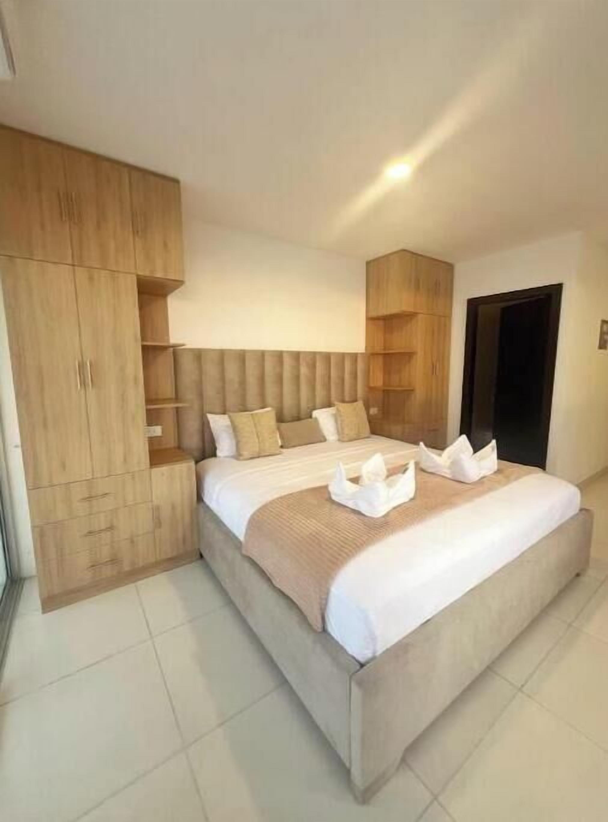 1 chambre, bureau, fer et planche à repasser, Wi-Fi gratuit