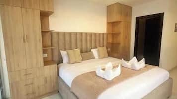 1 chambre, bureau, fer et planche à repasser, Wi-Fi gratuit