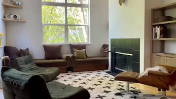 Smart TV, books, computer monitors