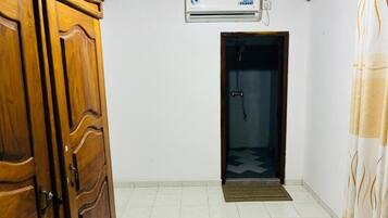 Comfort Double or Twin Room, Garden View | Interior