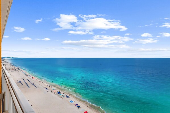 On the beach, sun-loungers, beach towels - Splash! Beachfront, FREE Beach Chair Service, 15th Floor (Panama City Beach)
