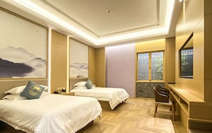 A hotel room with two beds, a desk, and a large window with a view. - Hangzhou Qiyue Westlake Culture Hotel (Hangzhou)
