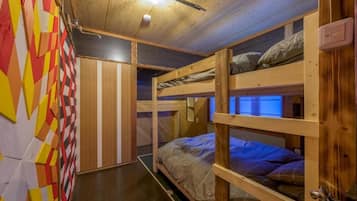 Basic House, 1 Bedroom, City View | WiFi (free)