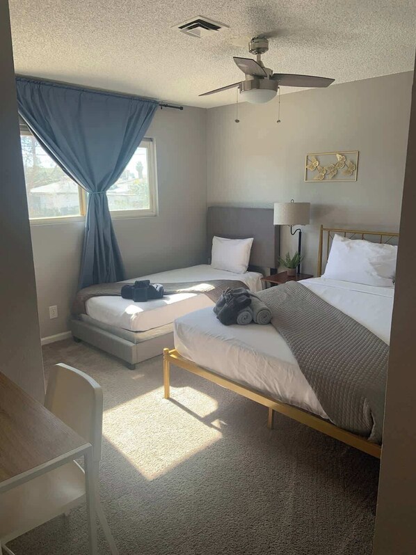 3 Schlafzimmer, Reisekinderbett, WLAN, Bettwäsche