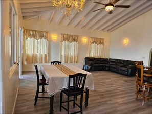 Unclassified image, 5 of 14, button - 3-bedroom estate in peaceful Charlotte Amalie East with AC (St. Thomas)