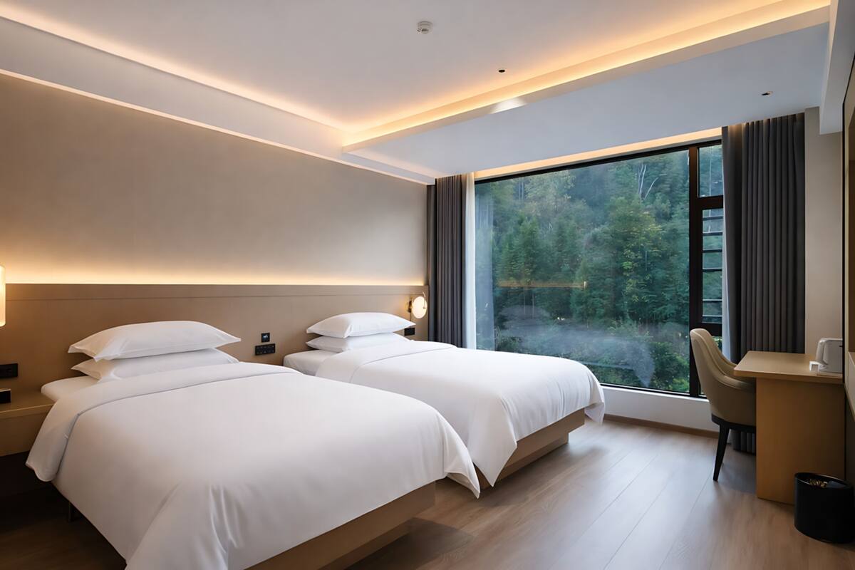 Standard-Zweibettzimmer, Nichtraucher | Daunenbettdecken, Schreibtisch, Verdunkelungsvorhänge