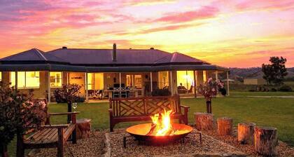 Orana Grove - Luxury Mudgee Vineyard Retreat - 8 guests