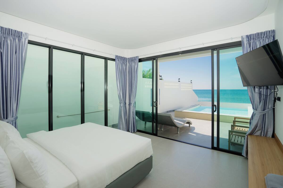 Exclusive Villa, Ocean View