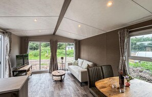Smart TV - 2 bedroom stunning home in Oude Pekela (Oude Pekela)