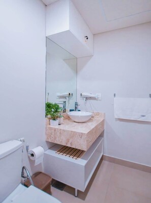 Appartamento, vista città | Bagno