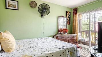 1 bedroom, iron/ironing board, WiFi, bed sheets