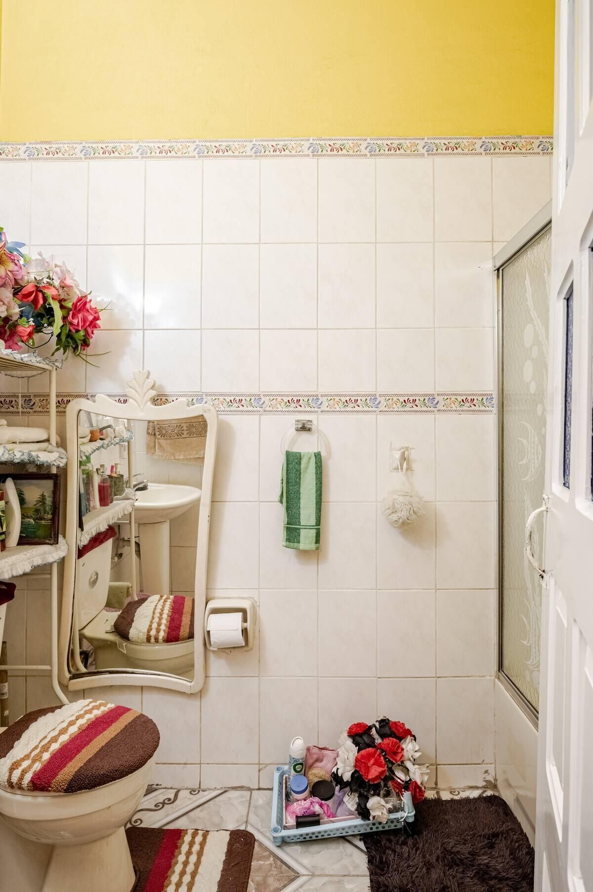 Handtücher, Seife, Toilettenpapier