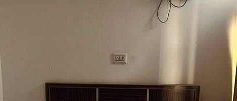 WiFi (free)