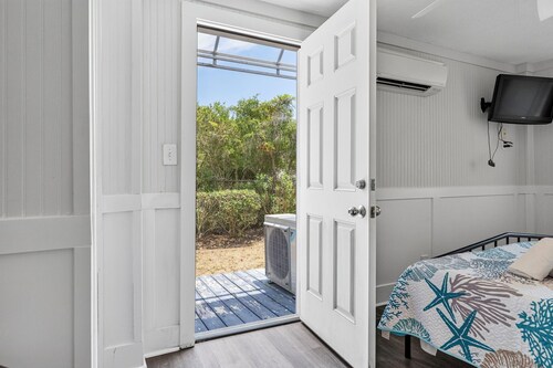 Ocean View 2BR · 200 Ft to Beach · Cherry Grove