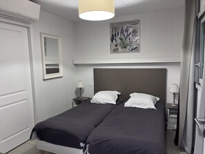 Room - Vrbo Property (Remoulins)