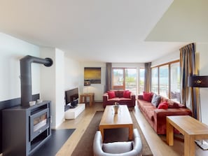 Fernseher, Kamin