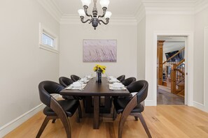 Dining - Spacious Elegant Family Retreat | Near UBC & DT (Vancouver)