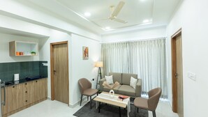 Suite Comfort, 2 kamar tidur, Bebas Asap Rokok, balkon | Area keluarga