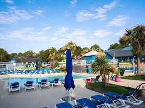 Pool - Vrbo Property (Pont-Aven)