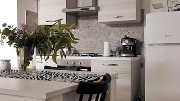 Apartment, 3 Schlafzimmer, Balkon | Innenbereich